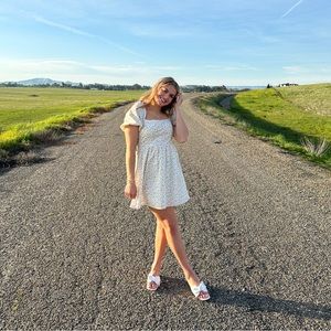 Meet your Posher, Layney